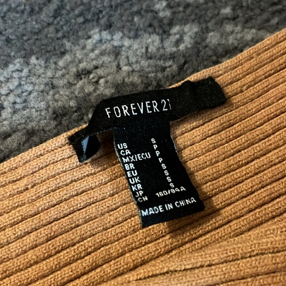 Crop Top Bundle - Picture 10 of 10